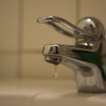 Les dangers insidieux d’une fuite d’eau invisible